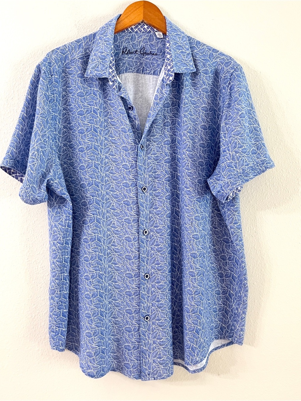 Robert Graham ShortSleeve Button Down Shirt